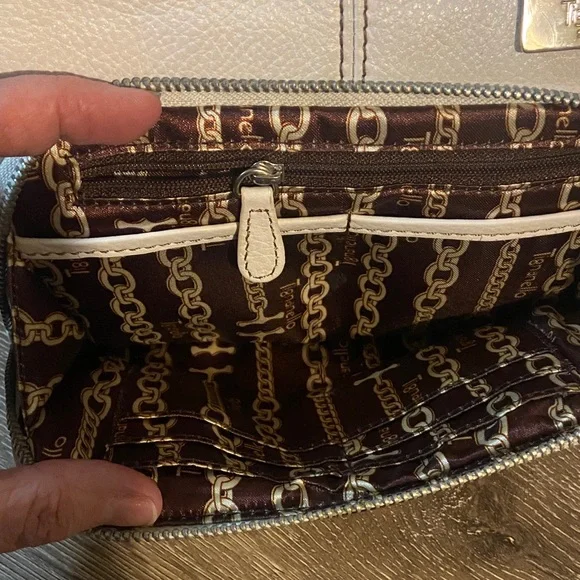 Tignanello Cream Pebble Leather Crossbody Bag with Contrast Stitching - Picture 4 of 6